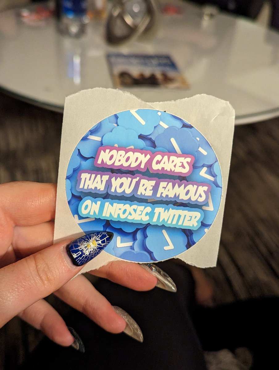 gabsmashh tweet media