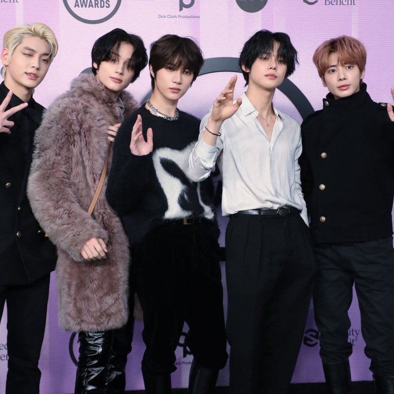 viraltakes's tweet photo. TXT members talk about their Dior ambassadorship:

“Our headlining at Lollapalooza was one of the most significant performances of our career. It was truly an honor to share the stage with Dior, and we hope to continue to show Tomorrow X Together’s versatility through this partnership,” — Soobin.

“I’m thrilled to become an ambassador of Dior and represent a brand that I am personally fond of. I loved being onstage and dressed in the special outfits that Kim Jones designed for us.” — Yeonjun

“It is a great honor to share a milestone moment with Dior. I look forward to the synergy we will be creating together,” — Beomgyu

“Collaborating with a major fashion house like Dior for a music festival as big as Lollapalooza was truly amazing. I also look forward to our journey ahead with Dior,” — Taehyun

“Lollapalooza marked the beginning of our journey as Dior ambassadors. Dressing in Dior stage outfits specially designed by Kim Jones that suited us perfectly added to the indescribable joy we felt on that big stage,” — Huening Kai