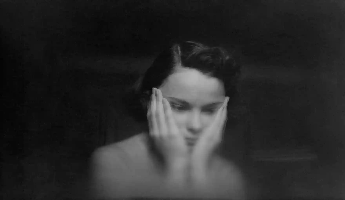 mixdevil66's tweet image. ‘There’s nothing quite like them’: #SaulLeiter’s #photos and #paintings. The iconic photographer considered himself a painter before anything else – and a new exhibition shows his colourful, abstract work alongside his #photography @rencontresarles theguardian.com/artanddesign/g…