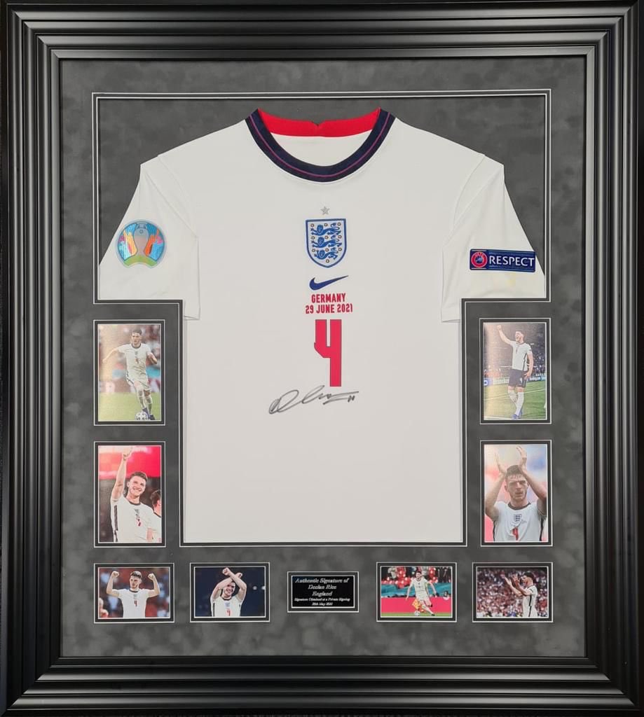 For your chance to win this signed snd framed replica England shirt of <a href="/_DeclanRice/">Declan Rice</a> 
Simply follow, RT the tweet attached and tag a friend
Good luck