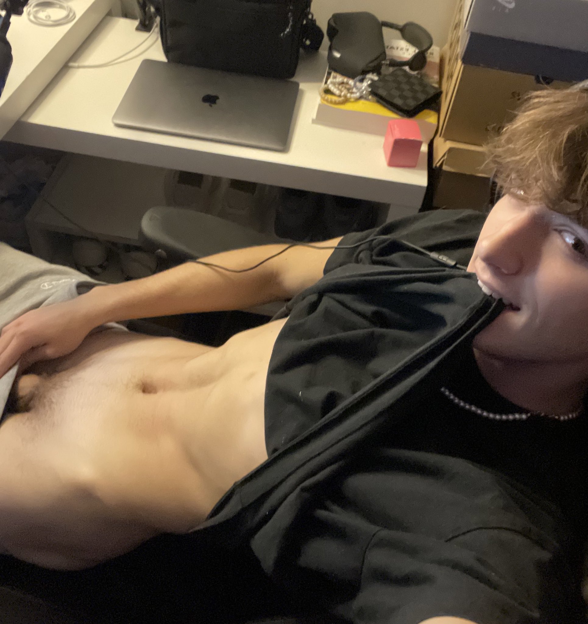 Playboy JJ 🗡️ on X: 400 RTs and Ill whip it all the way out 😅  t.co7CRfAW5hUZ t.co24ug24s3DK  X