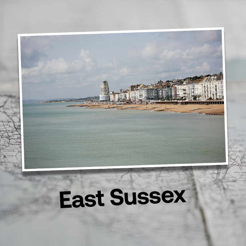 VMO2News's tweet photo. We’re improving our network at British holiday hotspots as two thirds of Brits plan a staycation this summer 🏖️🧳

To improve coverage across holiday hotspots, we’ve readied more than 72,000 postcodes across the UK with upgraded connectivity 📱

Swipe through the locations 👇