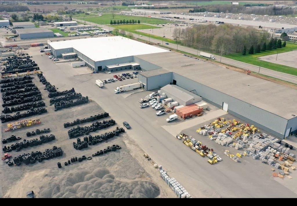 tiredwheelguy's tweet image. Come visit our advanced tire warehouse &amp;amp; Michelin retread shop ! Enhance your equipment for a fruitful harvest. 🚜🌾 #FarmUpgrade" #ontag @OntarioSoilCrop @OPACA_net
