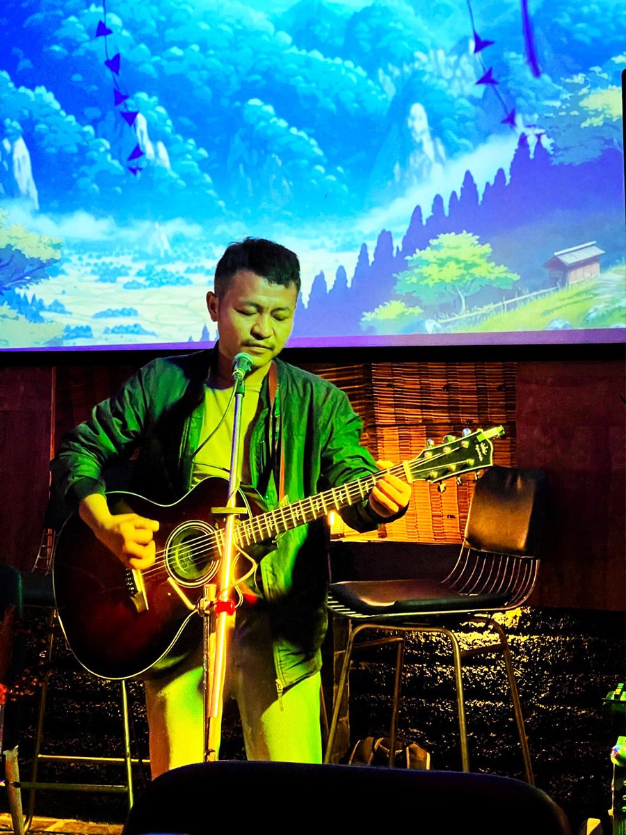bobbydevito's tweet photo. Tibetan poet and writer Ten Phun came last night and treated us to some great traditional Tibetan songs, as well as a really spot-on version of a classic Elvis tune. No matter where I go in the world, they love Elvis ❤️
#freetibet
#tenphun
#netwok
#dhasa https://t.co/RoKz2iw5u5