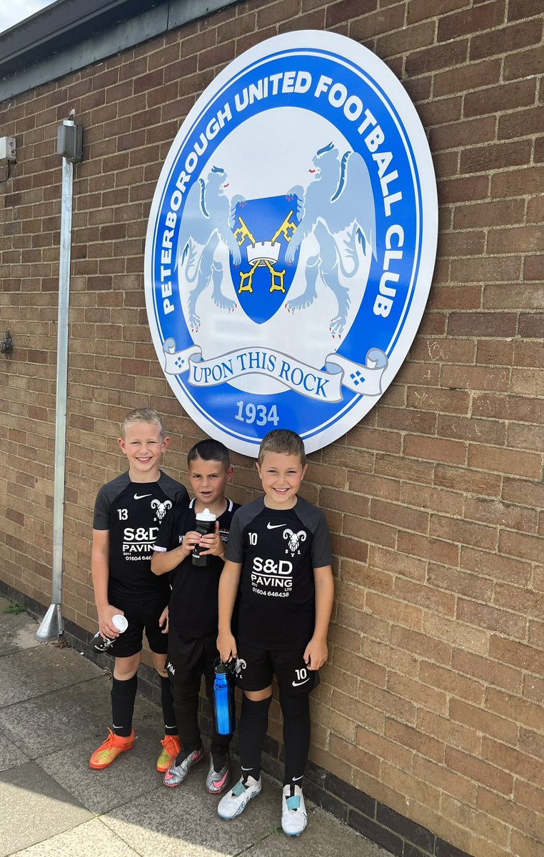 BuddySanders6's tweet photo. Enjoyed playing at @theposh Academy https://t.co/mMxuqX3dUc
