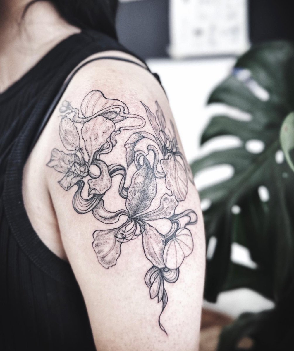 WarpTattoo's tweet photo. 📣. For more information 
Thank you so much 
 warp tattoo shop chiang mai
😇🙏☮️

Welcome

​#tattoochiangmai #chiangmiatrip#chiangtattoo#tattoos #tattoo
#minimaltattoo #finelinetattoo
#reviewchiangmai #noamadchiangmai #noamad  #finelinetattoo https://t.co/qUezXEsmX2