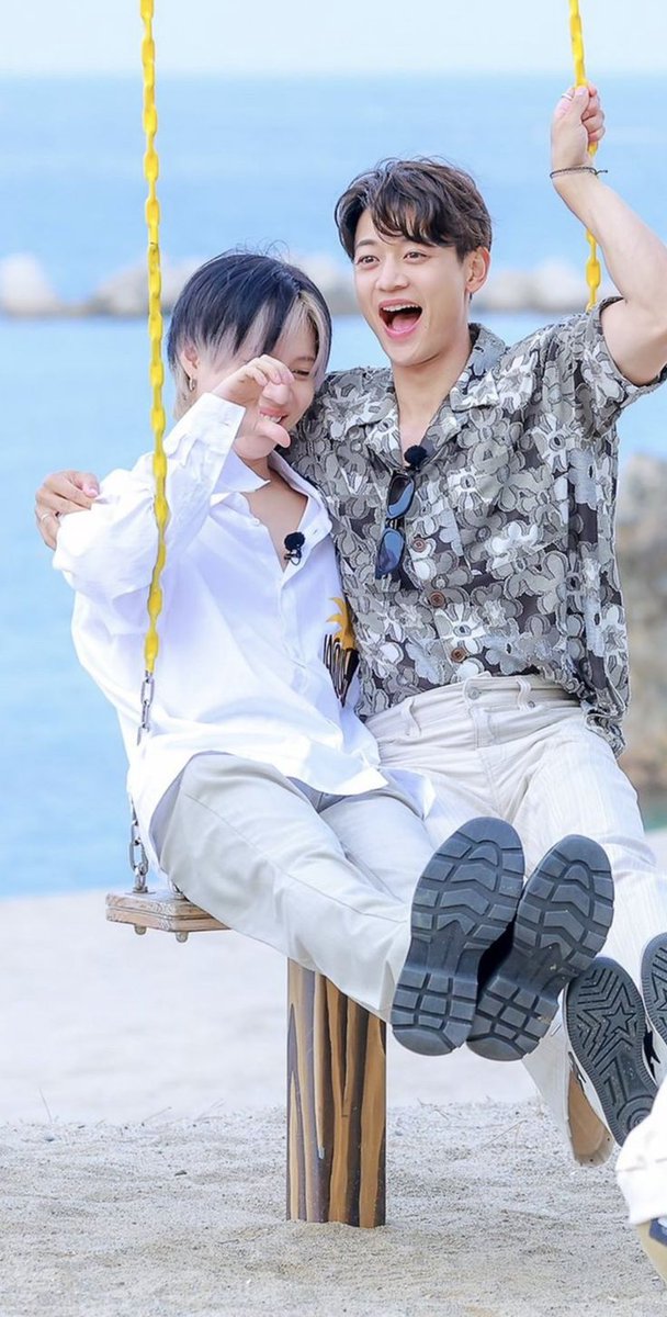 #샤이니 #SHINee <a href="/SHINee/">SHINee</a>