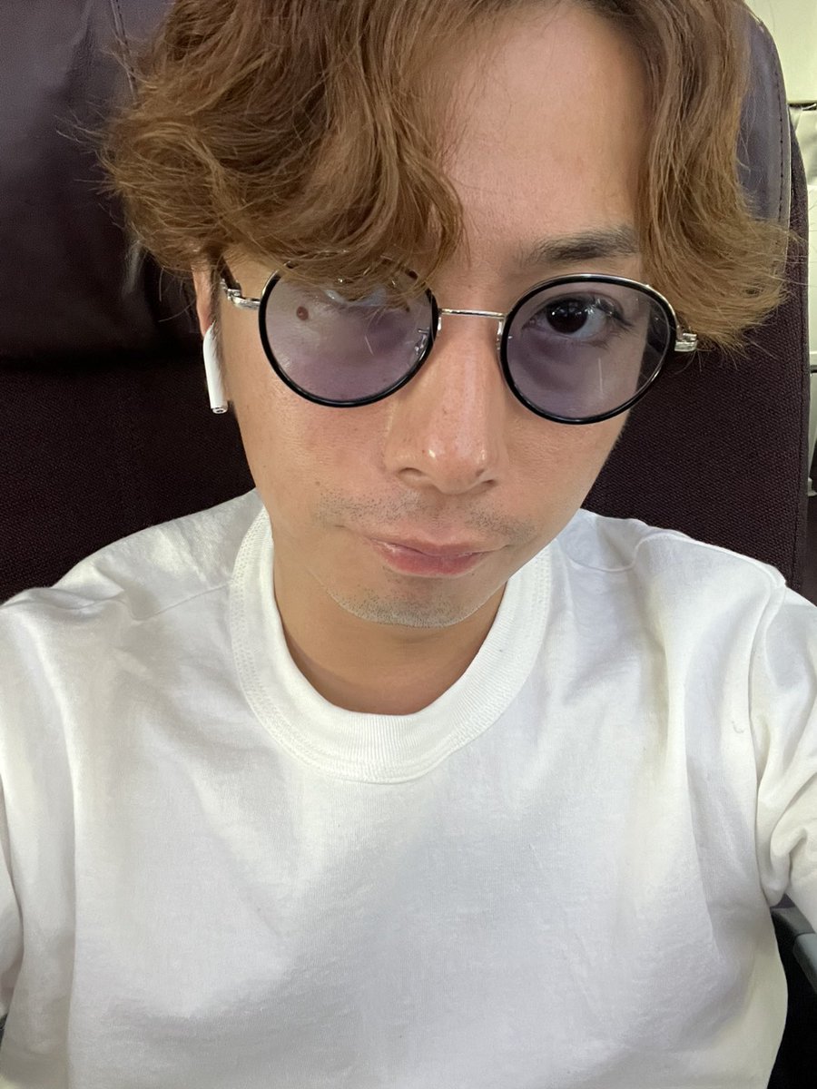 abcz_official's tweet photo. さ〜て今日はどこでお仕事かな？毎日お仕事できて幸せ〜。皆さんの幸せを感じる時はいつですか？

河合郁人
#フミ行機 https://t.co/dMb25gdDKm