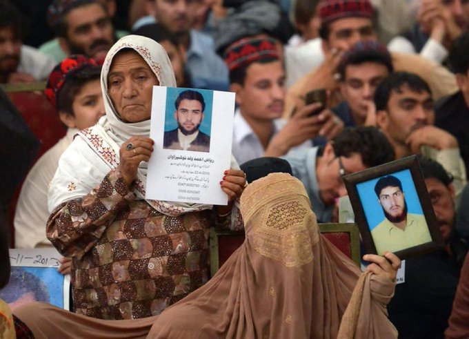 VoiceOfBalochs's tweet photo. Save Balochistan 
#ReleasePashtunMissingPersons #EndEnforcedDisappearances 
#سائفر_ایک_حقیقت 
#ہم_نہ_باز_آئینگے_محبت_سے https://t.co/SQk3CXNDyc