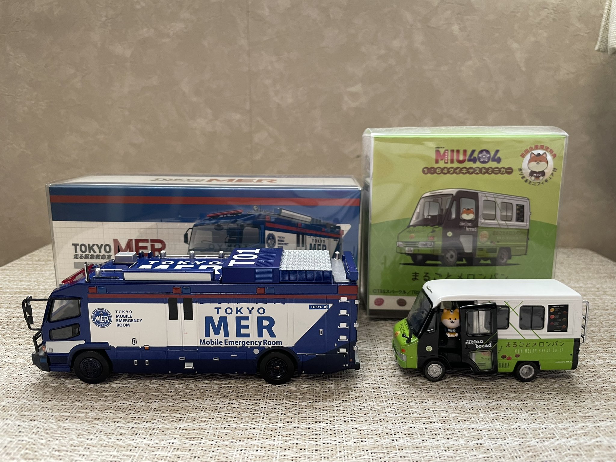 TOKYOMER TO1 1:64ダイキャストミニカー　Tokyo MER Amazon | TOKYO MER 走る救命救急室 ダイキャストミニカー 1/64