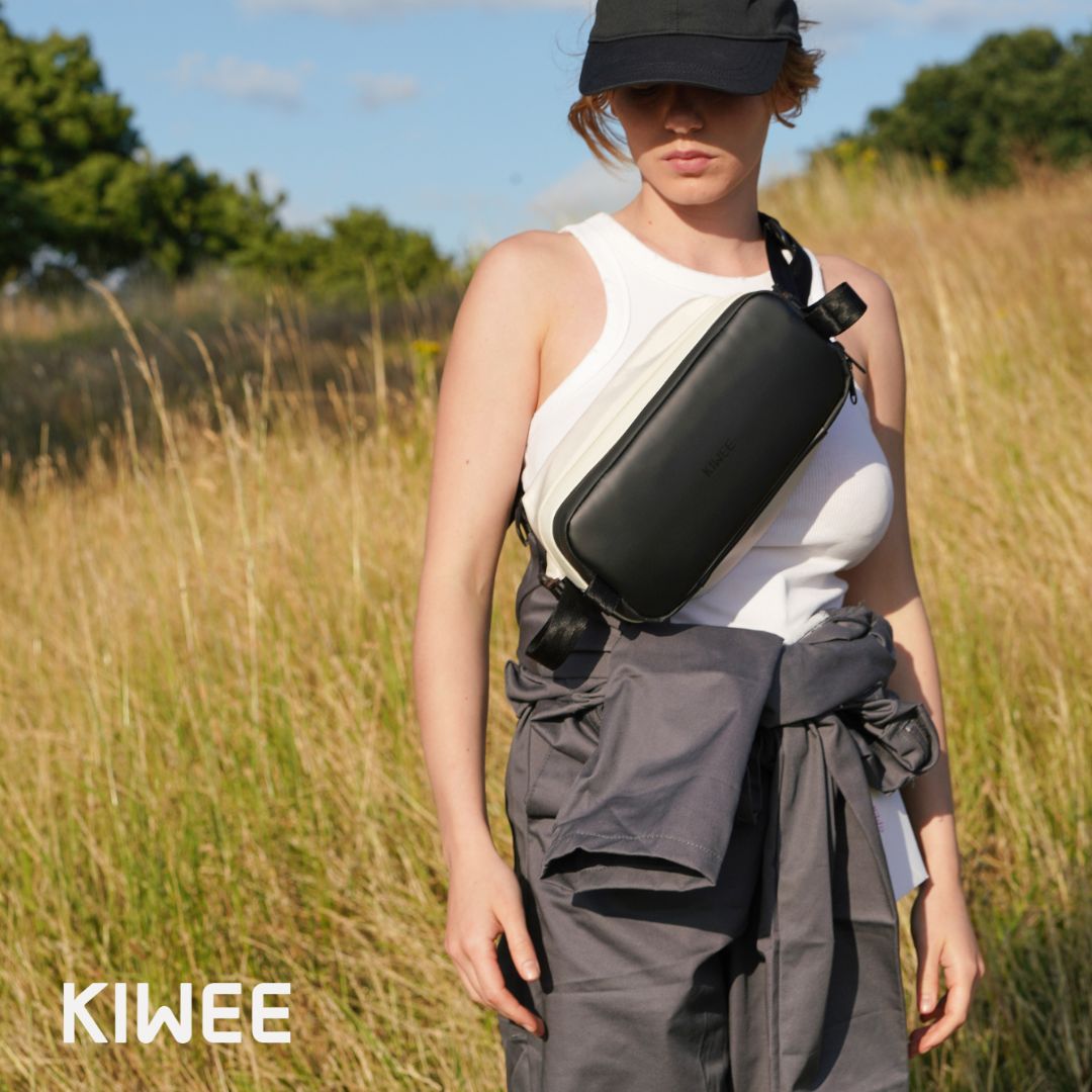 The Master Kase is hitting the road and headed your way! Your stylish travel companion is ready to roll, delivering organized gaming vibes to your doorstep. 💪🌟
#kiwee  #GameInStyle #gaming #gamer #nintendoswitch #masterkase #gamingbag #travelwithgames #switchaccessories