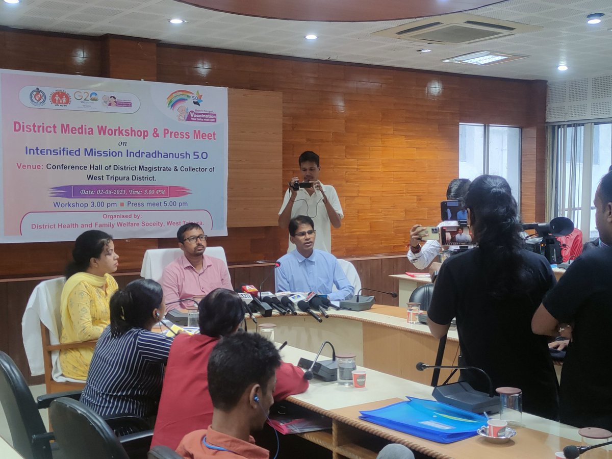 ChiefTripura's tweet photo. District Media Workshop &amp; Press Meet on intensified Mission Indradhanush 5.0. Conducted by o/o Chief Medical Officer West Tripura District.
@RI_tripura @MoHFW_INDIA @nhm_tripura @JKSinhaIAS @tripura_cmo @DMWest_Tripura @DrMousumiSarkar @vrm_gaurav @IshitaGuha4 https://t.co/mJ0WhoFBG3