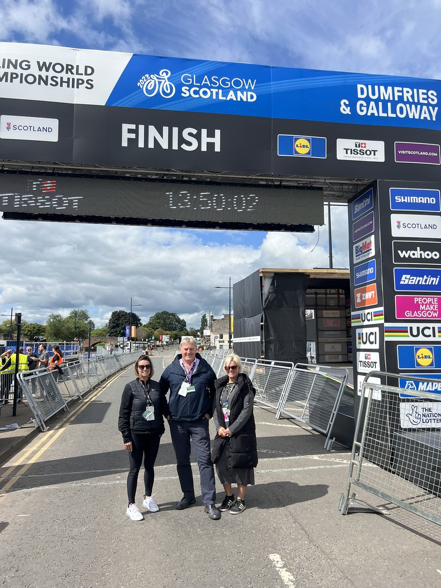 DGCEmpowerment's tweet photo. 🚴🏽‍♀️🌏 It’s day 2 @UCI_paracycling @CyclingWorlds here in Dumfries! 

💗We want to thank our communities, volunteers &amp; staff @dgcouncil for the extraordinary effort supporting this world class event 👏

You can still contact our Ward Working engagement team at cwc@dumgal.gov.uk https://t.co/N6eiESt133