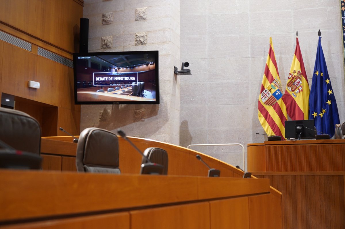 La #InvestiduraAragón11 se reanuda a las 9.00 horas con las intervenciones de los portavoces de los grupos parlamentarios y del candidato <a href="/Jorge_Azcon/">Jorge Azcón</a>. 👉🏽Al finalizar se producirá la votación de la candidatura. 

🔴🎥bit.ly/cortesdirecto