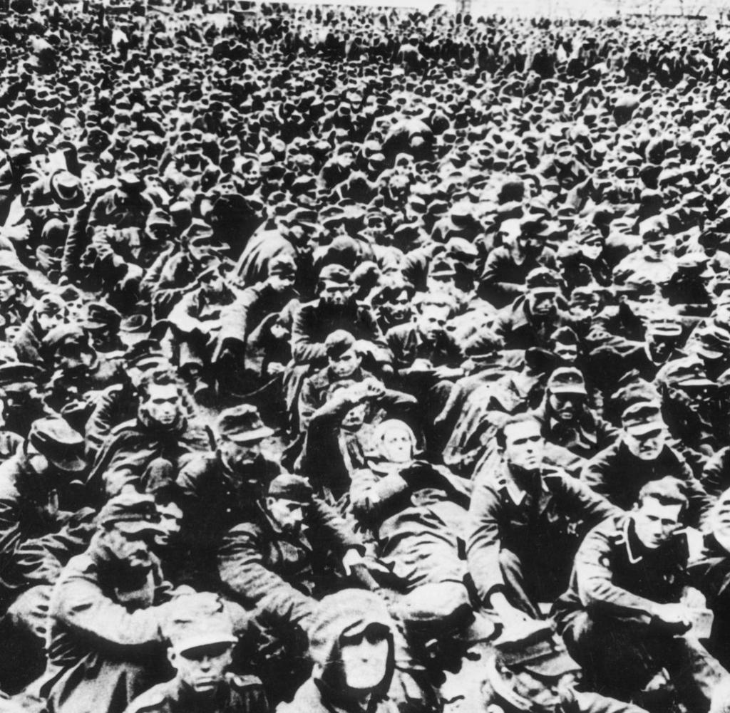 COMPACTMagazin's tweet photo. US-#Todeslager: Erschütternde Augenzeugenberichte😡Es sollte der Anfang vom Ende sein. Akribisch geplant, perfide ausgeführt. Ziel: die Deutschen #Krieg #Ukraine #Russland #AfD #Hoecke #UNIBASE #Antifa #xcomerc20 #Höcke #Inklusion #Sommerinterview #USA
➡️https://t.co/Ht4cAr39Et https://t.co/OYesANdnvO