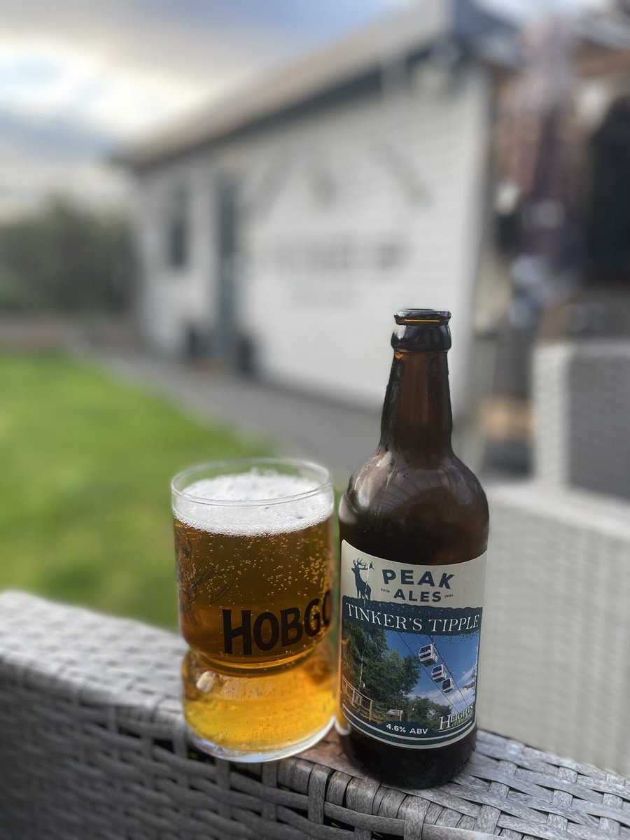 spadefeetpete's tweet photo. Having a @peakales  to celebrate what would have been my dads 68th birthday outside my garden bar built in his memory #thestaggerinn #tinkerstilple #heightsofabraham #derby #rip 👴🏼 https://t.co/YlH9O3SEHf