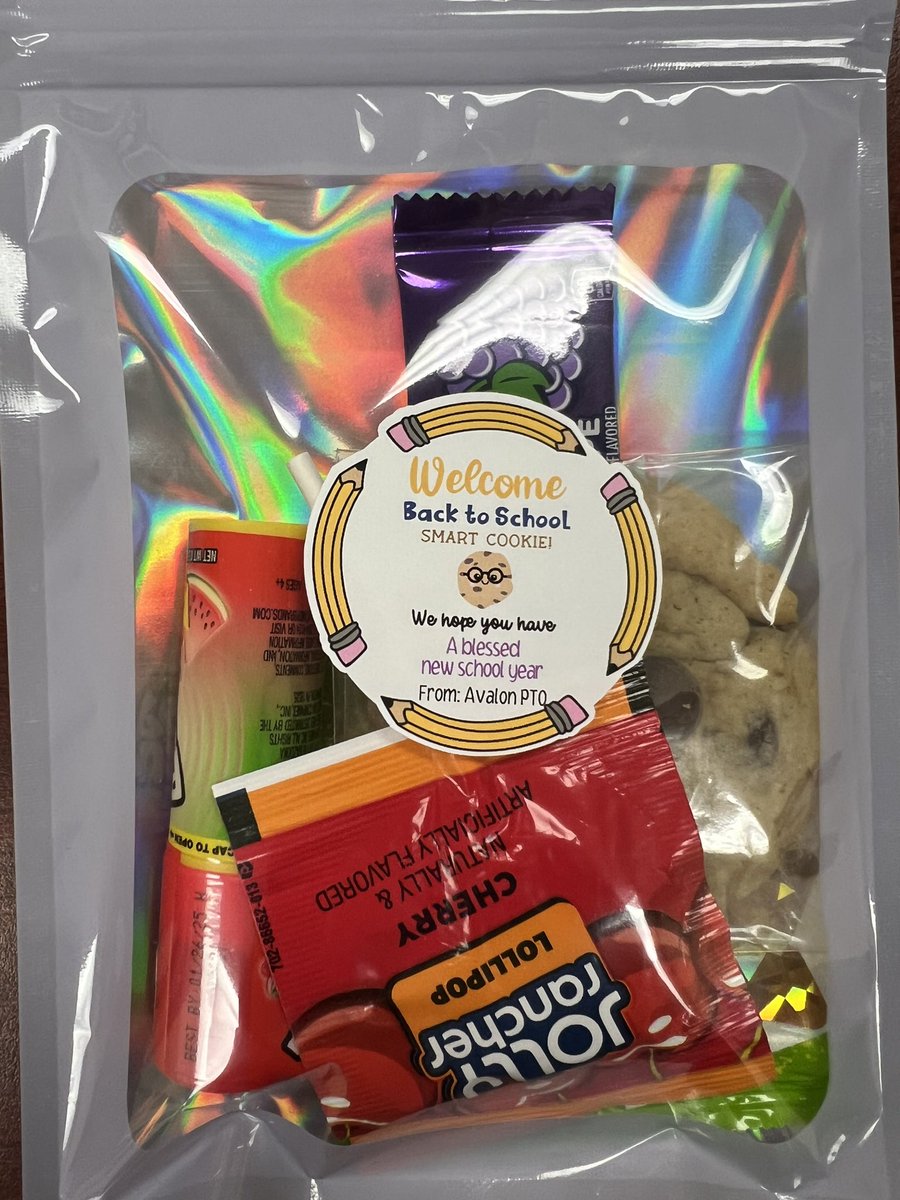 FalconsAvalon's tweet photo. Thank you PTO for making our scholarโs first day of school extra special with these fancy goodie bags! Our scholars thank you! #FalconsUnitedInExcellence #vvfirstday23 @AvalonPto https://t.co/RVnzw9t9bu