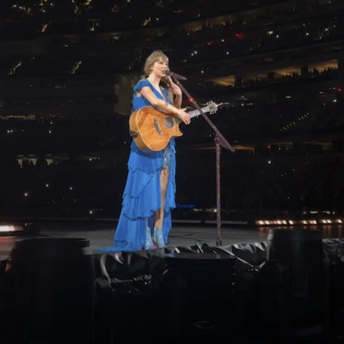 PopCrave's tweet photo. 🚨 Taylor Swift officially announces '1989 (Taylor’s Version)' as her next re-recording. https://t.co/p1yHYYRDvy