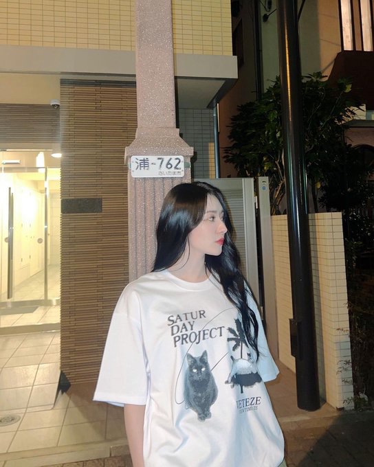 나의 사랑 수아의 생일을 축하합니다 항상 높은 텐션 유지와 썸냐들 과몰입하게 해주고(뭐 가끔 당황스럽지만 괜찮아!) 탈덕은 없애버리는 우리 수아 생일 축하해요 요즘 모든게 지쳐가고 그러는데 수아를 보면 힘이나여 수아도 썸냐들 보면서 좋은 에너지를 마니 받아가기를 사랑해
#HappySUAday