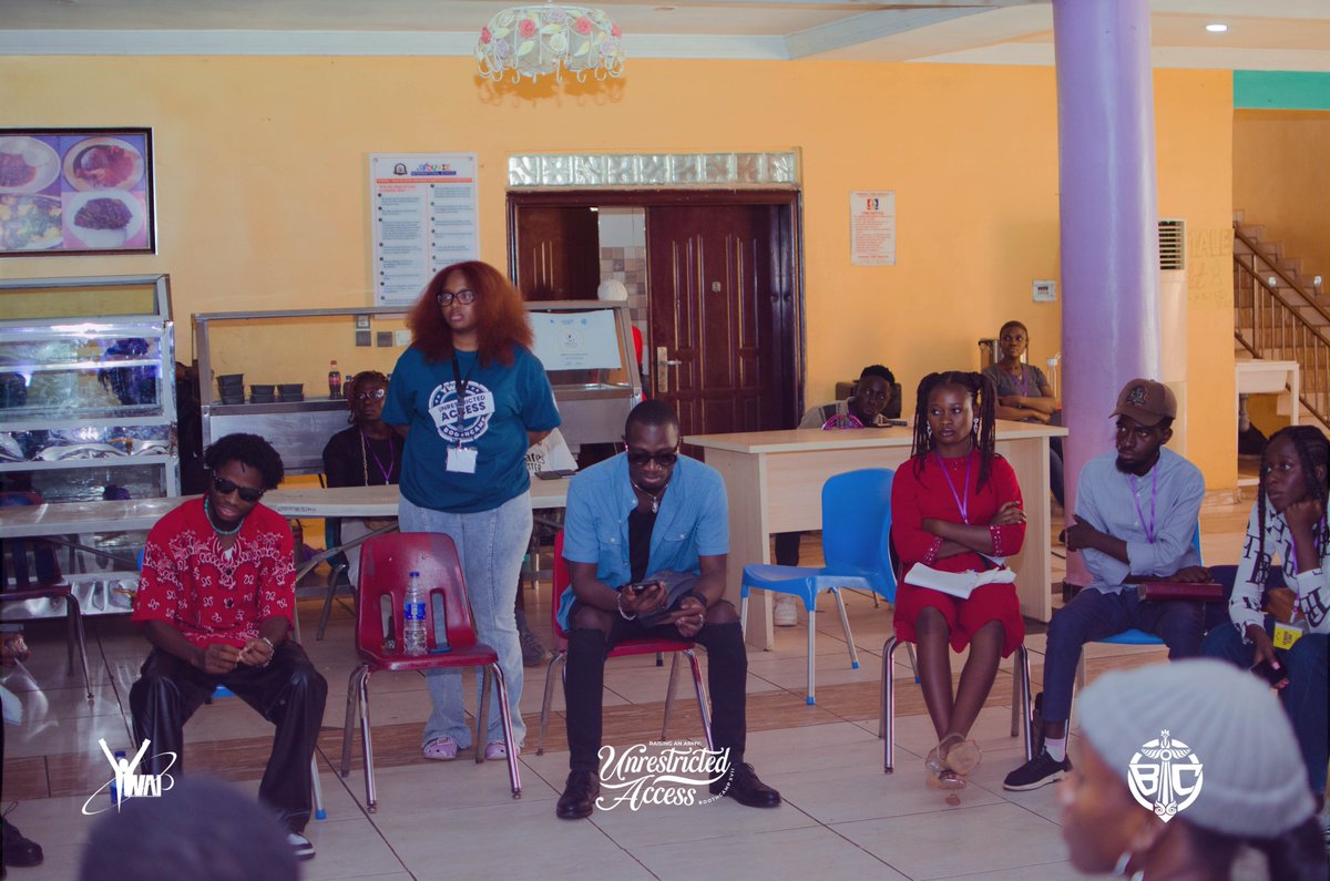 YWAPhq's tweet photo. Functional classes had us learning diligence in diverse fields with the experts taking us through every step of the way

#boothcampxvii #bcxvii #ywapbcxvii #youthcamp #abujacamp #nigerianyouths #christiancamp #summercamp #christianvibes https://t.co/fGsL8zrA0O