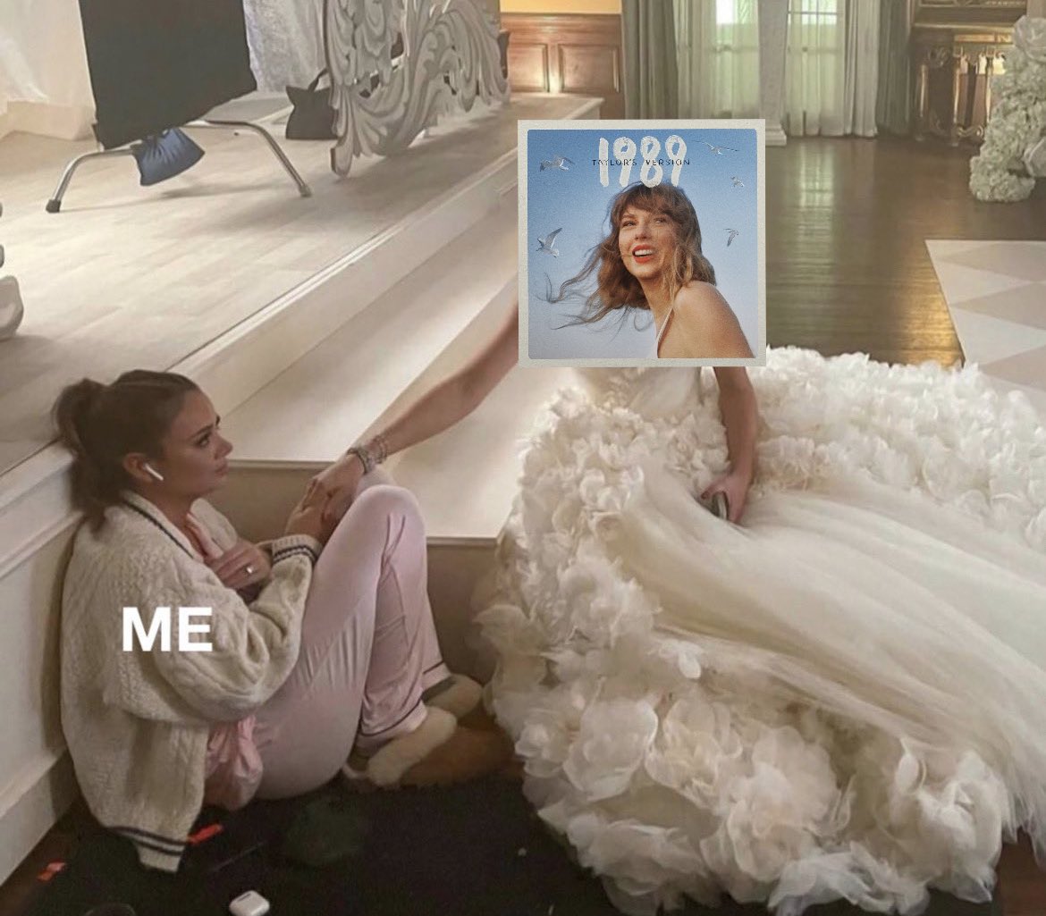 tayswiftclub's tweet photo. buenas noches exclusivamente a taylor swift después de revivir el pop y además darnos la portada más linda de todos los tiempos https://t.co/CgOy0rKIgE