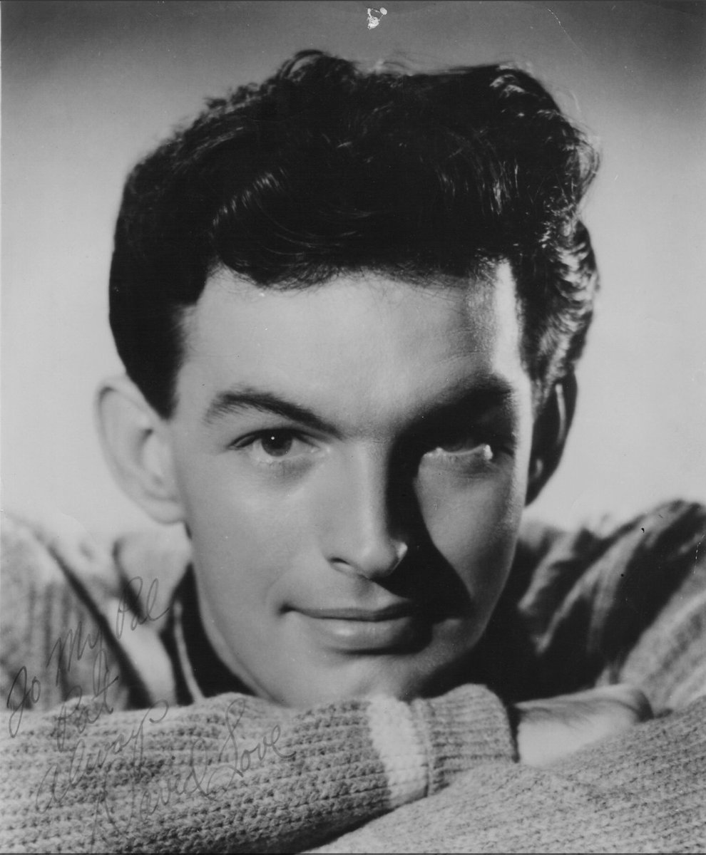 StephenBWhatley's tweet photo. Hollywood film actor David Love (1934-?) in a rare signed photo, born August 10th. Lit up screen briefly in the 1950s as star of #scifi #Bmovie Teenagers From Outer Space (1959) - before ‘disappearing’. #DavidLove #actor #teenagersfromouterspace #movies https://t.co/cTYsuDGnEX