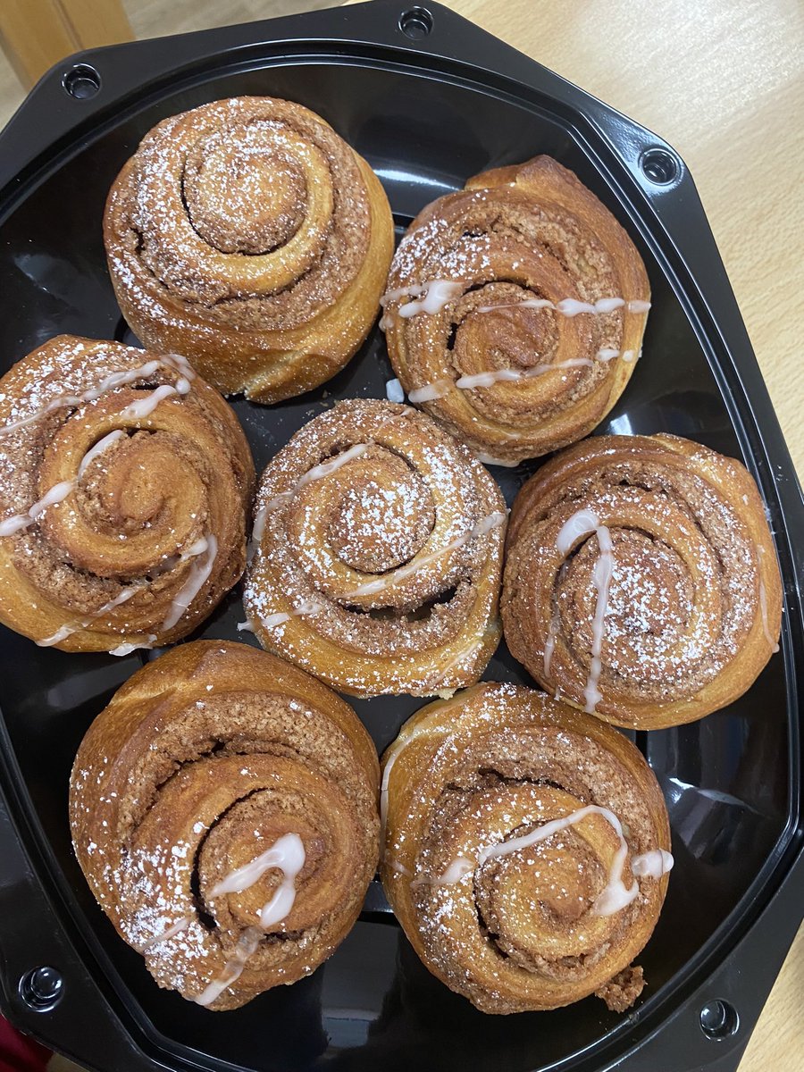 mrsedeg2011's tweet photo. #thankyouthursday @MLU_1981, Brendan and team. We are more than happy with our cinnamon bun supplies. We have even shared with our wider MDT. #pathwaytoexcellence #team7S #daisy https://t.co/ZPscgRwbPo