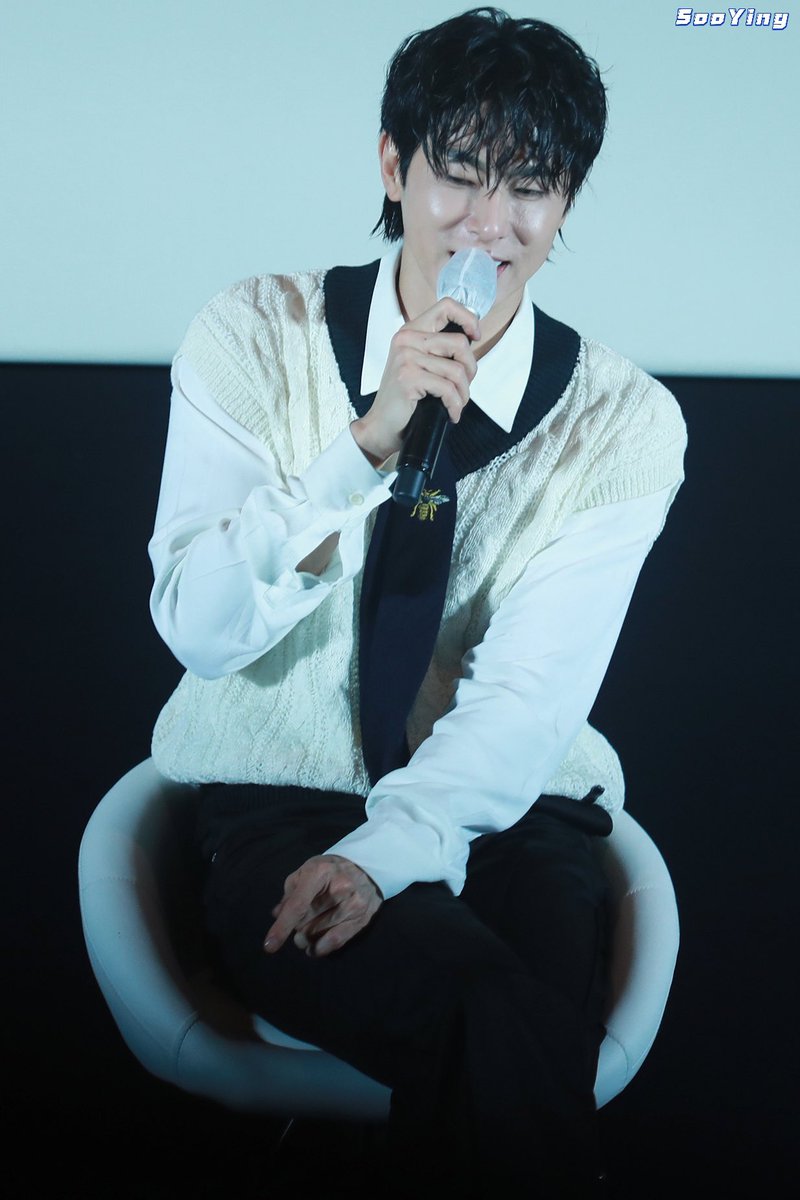 SooYing_'s tweet photo. 📷 23.08.07 「SOLO3 SHOWCASE」

❤️ 오랜만이야 우리윤호오빠!!!~

#유노윤호 #정윤호 #YUNHO #CHUNGYUNHO #UKNOW 
#ユノ #ユンホ 
#동방신기 #东方神起
#리얼리티쇼 #Reality_show #VujaDe https://t.co/3vlCiMzXfw
