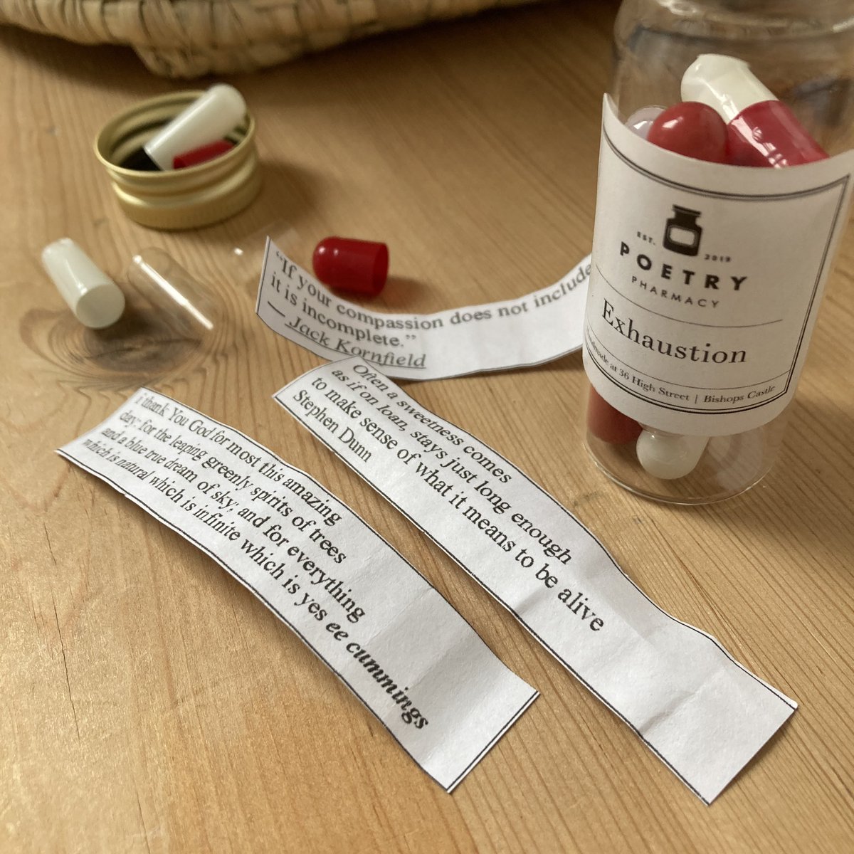 pencilsintrees's tweet photo. ‘Often a sweetness comes   
as if on loan, stays just long enough to make sense of what it means to be alive…’ #StephenDunn

Can confirm 🙌🏻✨

@emergencypoet 💊❤️‍🩹 https://t.co/NaMGYl0xAQ
