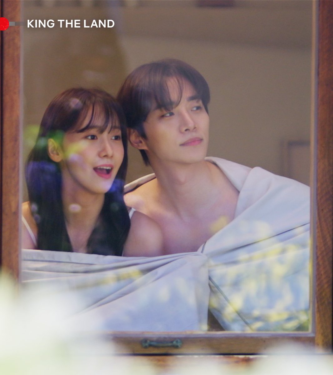 Junho_Rabzz's tweet photo. Cutiesss🥰🥰 Hotiesss🥵🥵
❤️❤️❤️❤️
#Cheonwon #Goowon #Sarang #kingtheland #LEEJUNHO #YoonA https://t.co/1HqsvuIR8P
