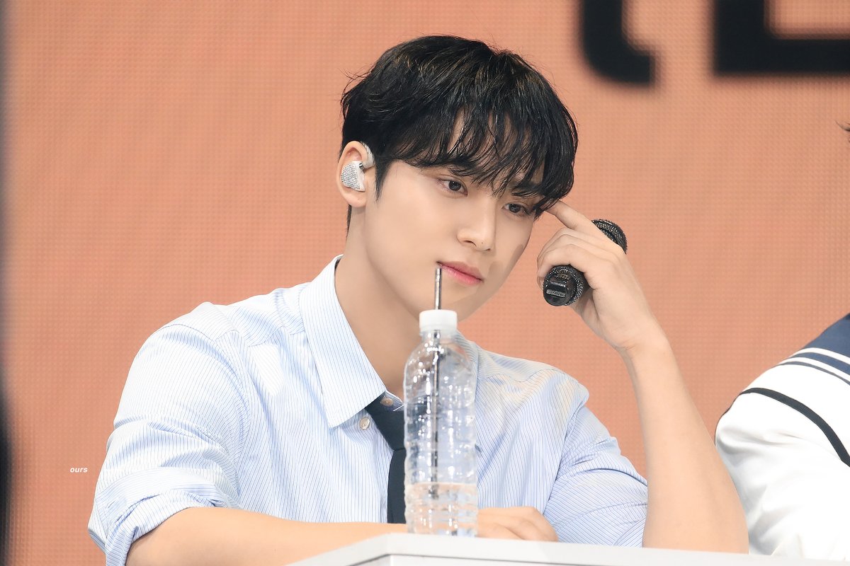 oursmingyu's tweet photo. 220312 CARAT LAND #세븐틴 #민규 #MINGYU #ミンギュ #金珉奎 https://t.co/dyQFphxUkT