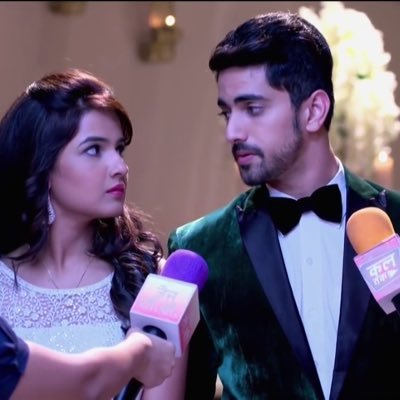 KiaraBhavani's tweet photo. Today is 8 years of my all time favourite series π #TashanEIshq
My #twinj and #Yuvle π₯Ίπ₯ Missing this trio so much π #JasminBhasin #SidhantGupta #ZainIman ππ
#Sidmin #zaimin #Jasminians @jasminbhasin @SidhantIndia https://t.co/Uq7DolJz9P