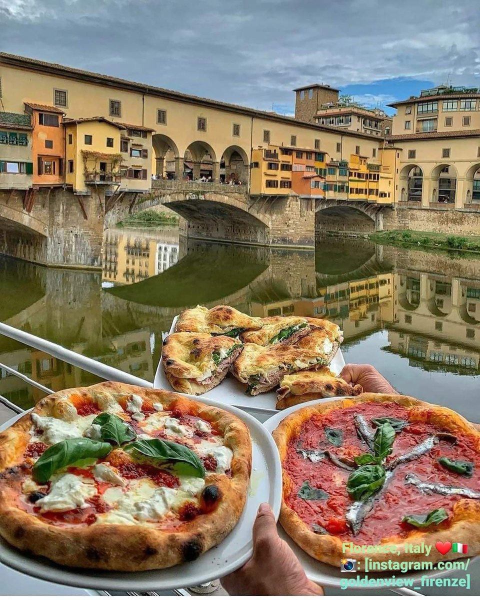 WTutorsNetwork's tweet image. Italian It’s the language of food, love, music and art. 63 million people around the world speak Italian as their first language and it’s ranked as the 20th most-spoken language in the world. 🇮🇹
#LoveLanguages #LearnItalian #ItalianClassesWirral #Online #InpersonClasses