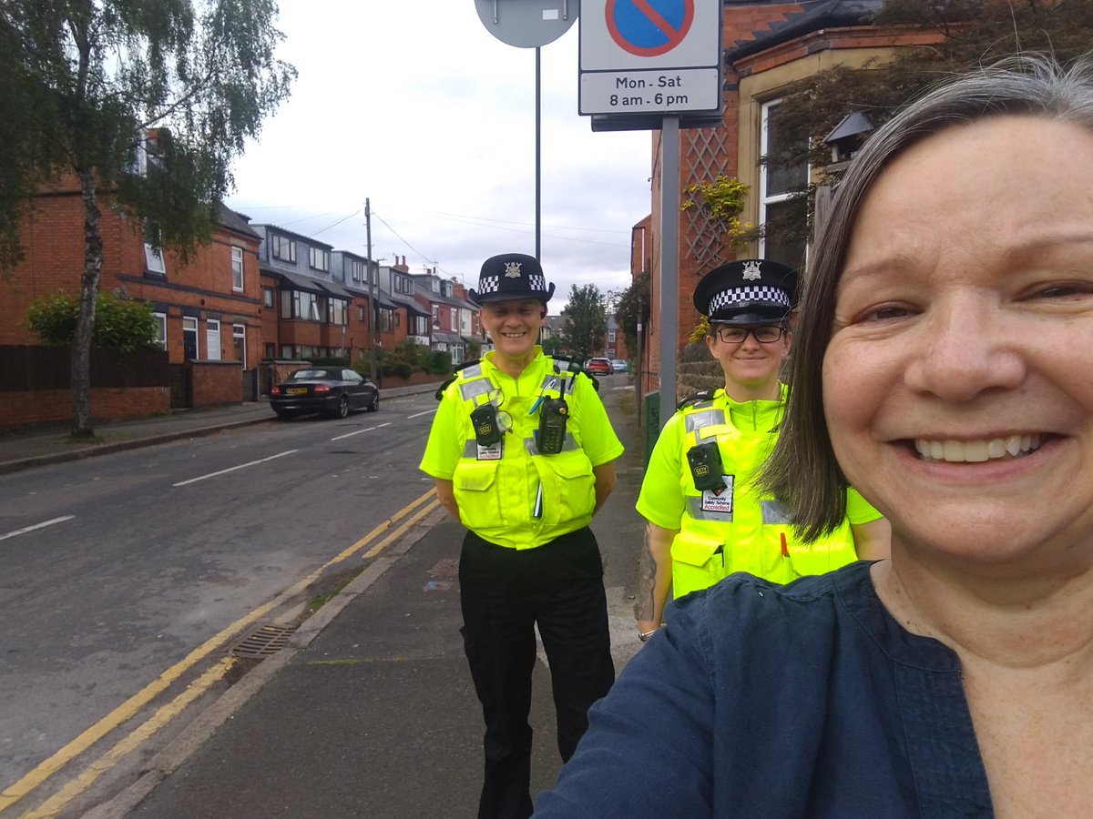 Community Protection North Hub (@cp_north_hub) on Twitter photo Officers joined <a href="/LindaWoodings/">Linda4Labour</a> for a ward walk in Basford yesterday evening. Solving problems and identifying issues. Officers joined <a href="/LindaWoodings/">Linda4Labour</a> for a ward walk in Basford yesterday evening. Solving problems and identifying issues.