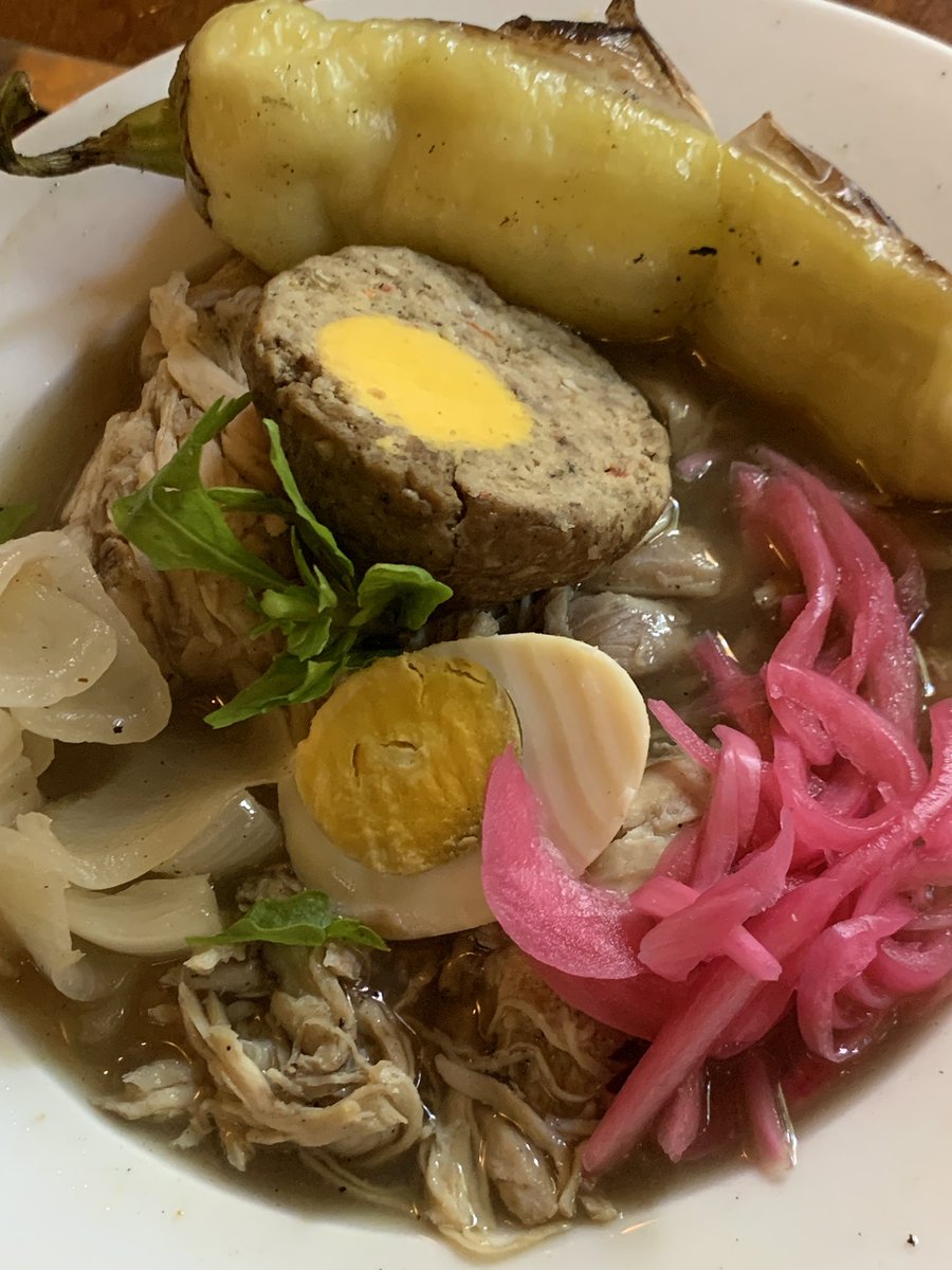 namnamBCN's tweet photo. Cochinita pibil, pavo en escabeche, lechón al horno y sopa de betabel (remolacha). Museo de la Gastronomía Yucateca. #Mérida, #Yucatán, #México. #MUGY #aikir #puracrema https://t.co/AoiTFBfCzH