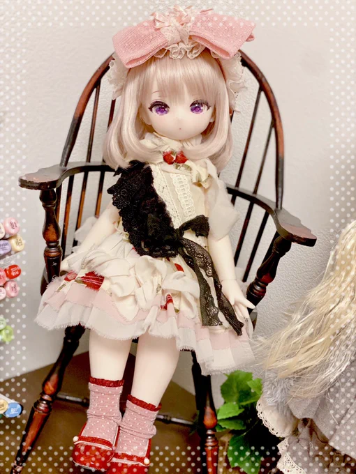 Roseちゃん、うちでは仕事机にいていつも見守ってくれています 1歳おめでとう #puyodoll #kumakoちゃん #kumakorose