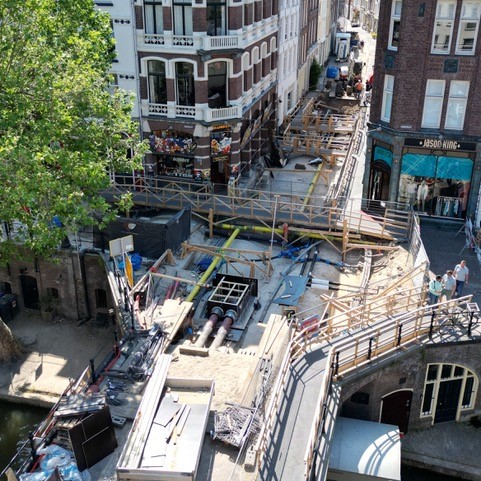 Wat boven de grond gebeurt, heeft ook onder de grond ruimte nodig. Daarom werken we aan een visie voor de ondergrond. Wilt u meepraten? Ga met ons op excursie op 30 augustus, vanaf 18.30 uur In De Ruimte (Oudegracht 230 aan de werf). Aanmelden: visieondergrond@utrecht.nl