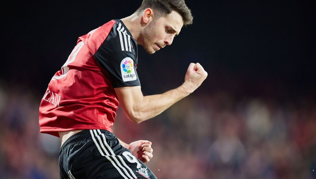 BRUTAL.

El Real Betis vende a un delantero de 22 años que ha convertido 19 goles y 8 asistencias en su primera temporada como profesional por la misma cantidad por la que fichó al portero suplente del Sporting de Gijón o por un tercio de lo que costó Diego Lainez.