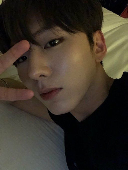 Imckdrbsl26's tweet photo. 내가 좋아하는 유기현 사진 모음 📂😻 https://t.co/Ym8EslfD3l