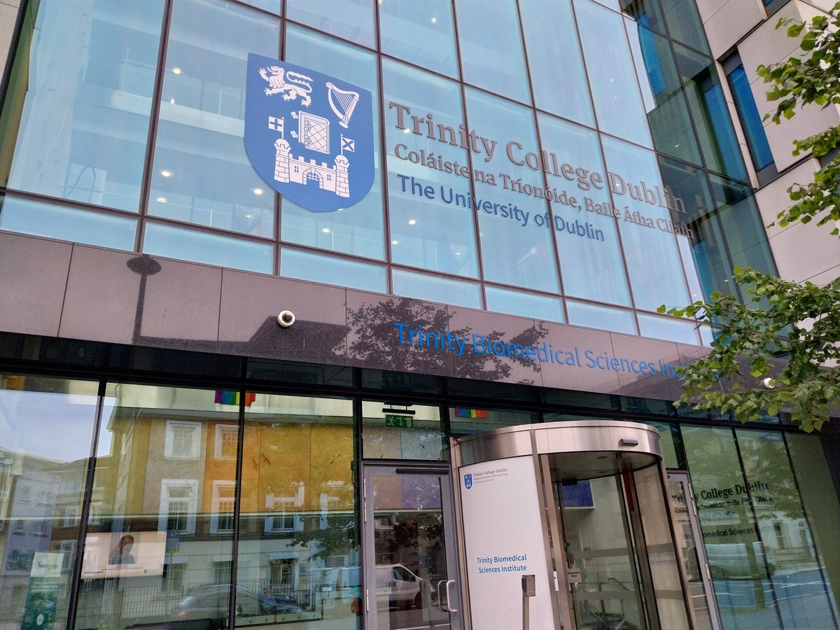 SteveStockyPhD's tweet photo. Day 3 and the final stop of the @Novogene_Europe Dublin roadtrip. Delighted to attend @tcdTBSI at @tcddublin and give away free merchandise, talk #genomics and #sequencing, and potentially help researchers. Here until 12pm ⏰️ #loveirishscience https://t.co/61tc28nChu