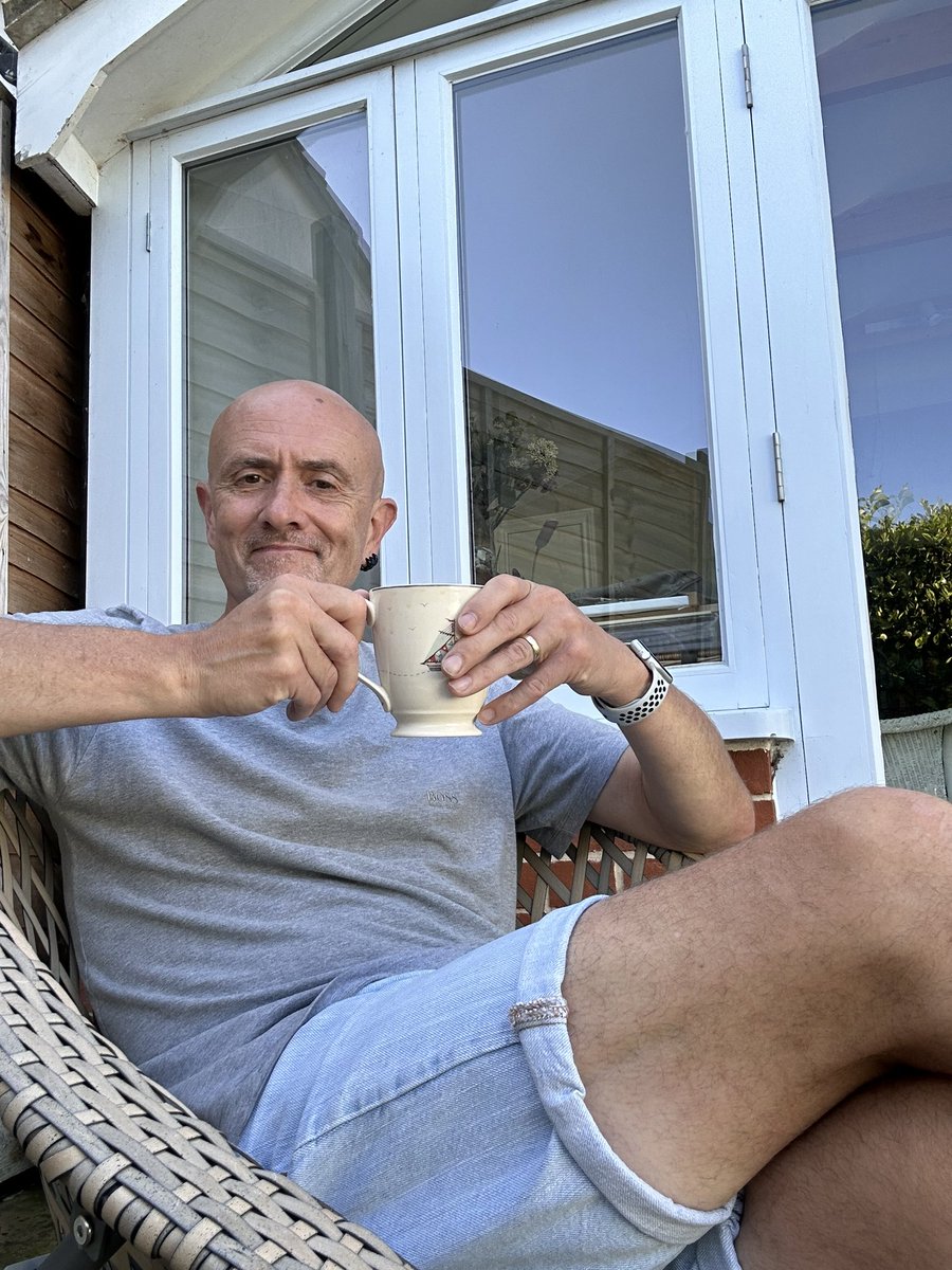 IanChappers's tweet image. 6.5km walk then coffee alfresco. Happy Thursday y’all