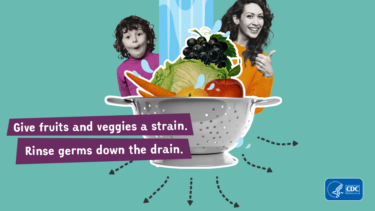 foodsafetygov's tweet photo. Parents: Wash produce to help keep your family healthy. Rinse fruits and veggies under running water, scrub firm produce with a vegetable brush, and don’t use soap, detergent, produce wash, or bleach. https://t.co/r9yKbcH7Jx
#SummerOfFoodSafety https://t.co/XRIyDUpmZj