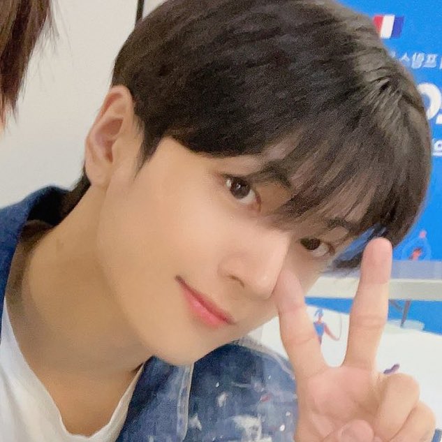 아이랜드 때 같아 。。