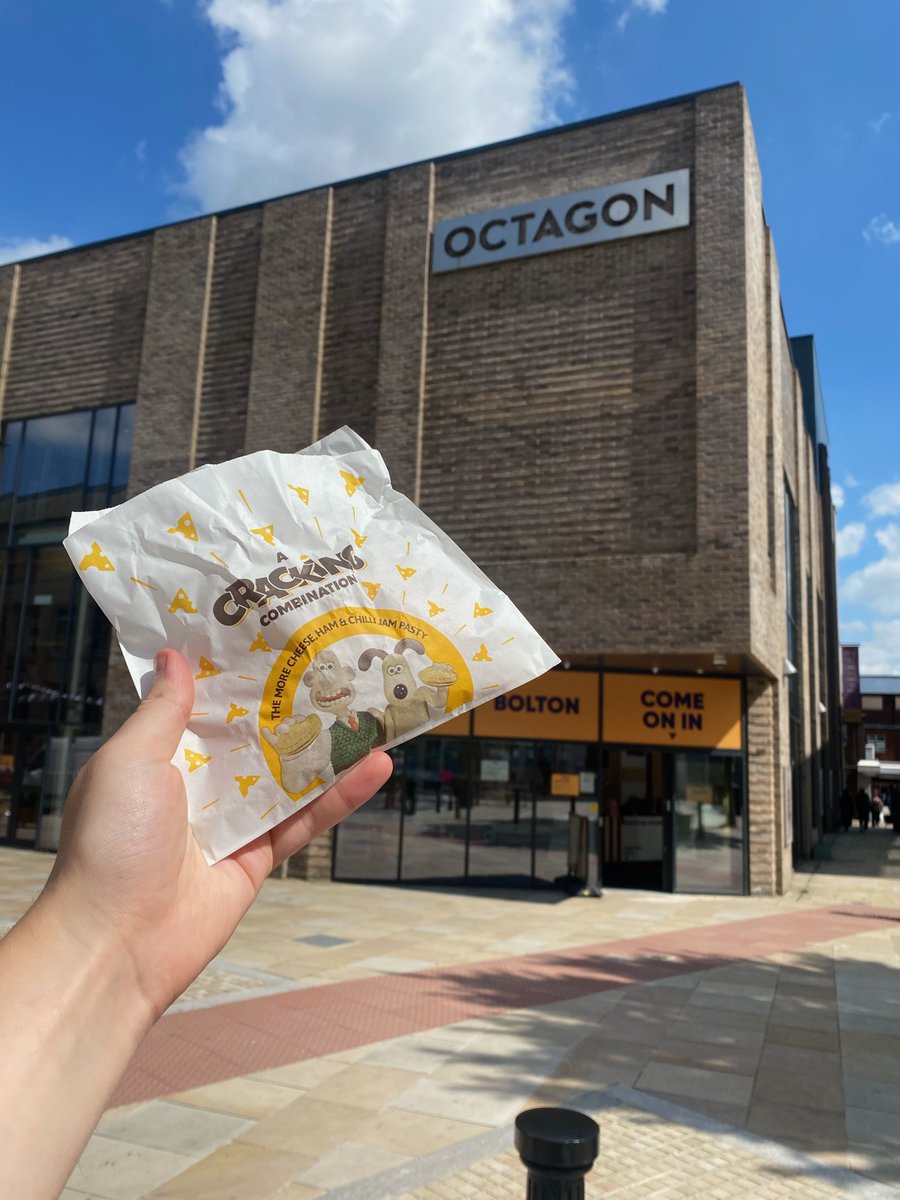 octagontheatre's tweet photo. During lunch break, some Octagon staff enjoyed the Bolton sunshine and chowed down on the NEW pasty from our friends @CarrsPasties
The More Cheese, Ham & Chilli Jam Pasty is an absolute corker and got a great big thumbs up from our team π
#SupportYourSupporters #BoltonBusiness https://t.co/UvFq59RUGN