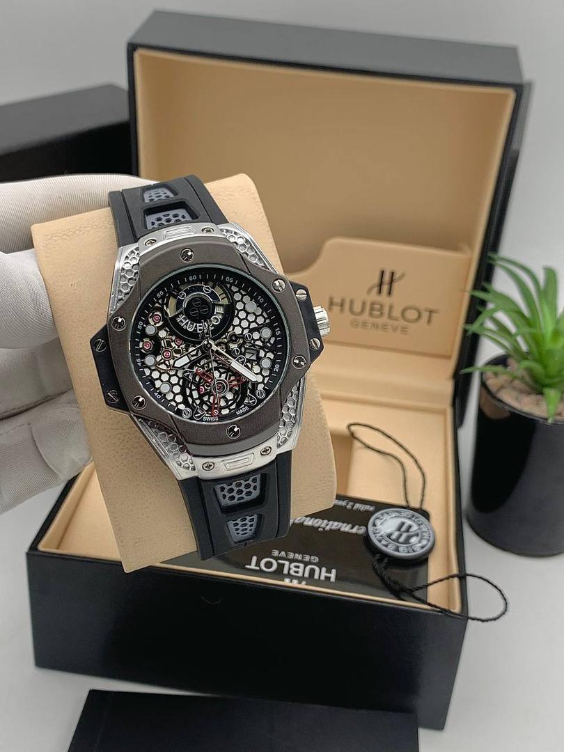 Fineboyszn's tweet image. Surprise that special someone with a gift that will remind them of you every second. It's time to make memories! ⌚ #TimelessGift

#15,000 NAIRA ONLY

📍: Lagos and Ibadan

Kindly send a dm or click wa.me/2347062172904 to message us directly today.

Jagun Jagun #BBNaija
