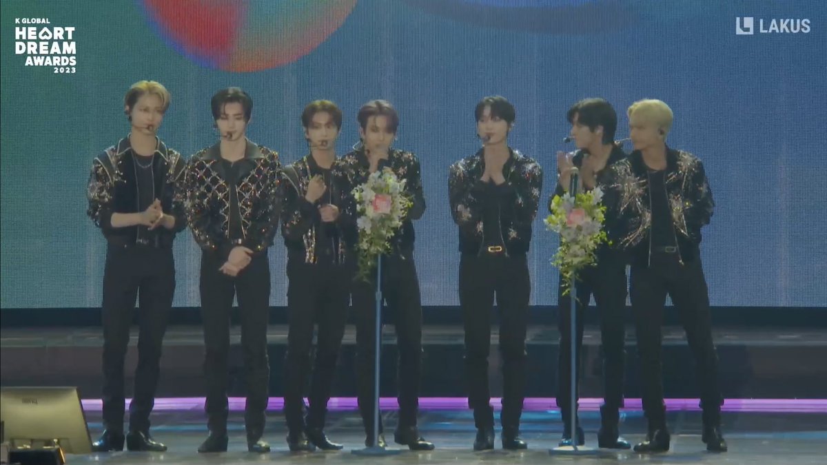 EN7ernally's tweet photo. congratulations for winning “k global performance award” at k global dream heart awards 2023, my seven @ENHYPEN_members 🎉 https://t.co/orTQchTvxS
