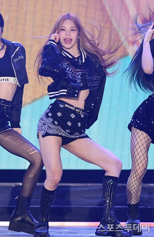 F3K3wuJaoAAPz_B?format=jpg&name=medium