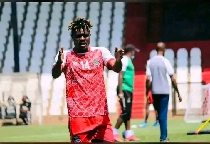 JacquesTshauka's tweet photo. L'international zambien Kabaso chongo est en bon terme avec son club TP mazembe zéro intention de quitter le club. https://t.co/PaOyVnNNFC