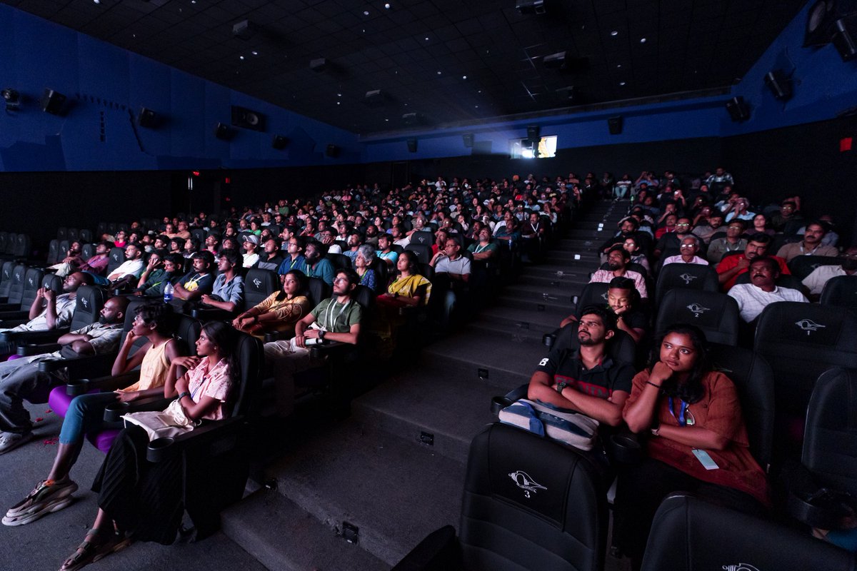 sainathuskaikar's tweet photo. HOUSE FULL WORLD PREMIERE AT KERELA OF #GOTHO
It's a happy sight for a filmmaker to have a housefull world premiere of a short documentary film. Also, watching the film on a big screen gives justice to the cinematography and sound design of a film. Thank you #IDSFFK. https://t.co/mBifxk2x2h