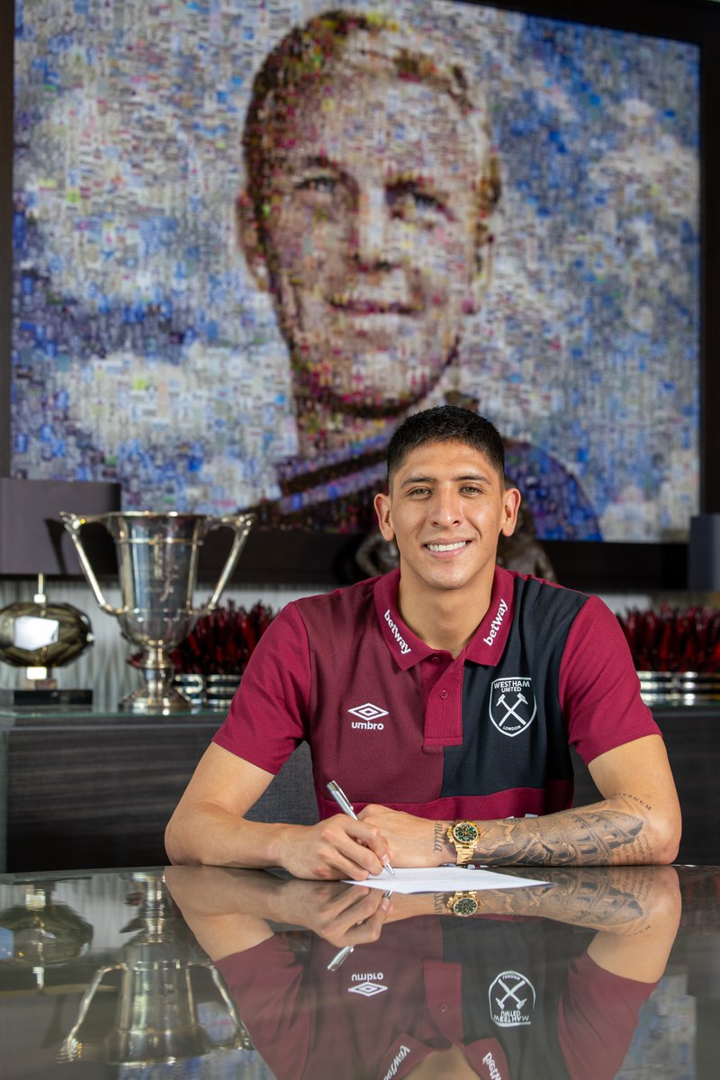 A new member of the Irons family, <a href="/EdsonAlvarez19/">Edson Álvarez</a> ⚒️